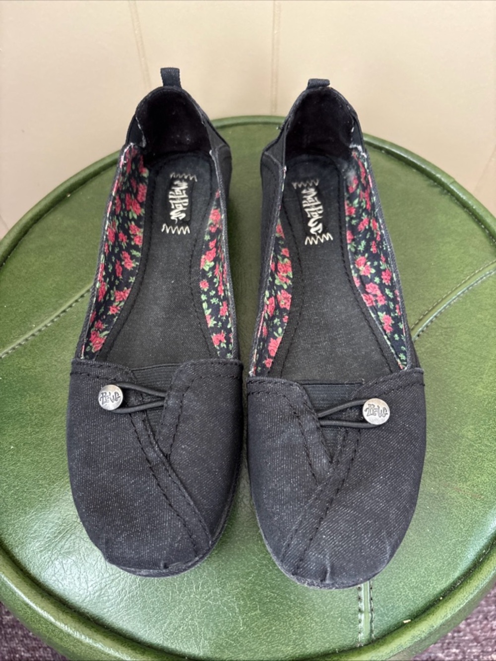 Mad Love Black Floral-Lined Slip-On Flats